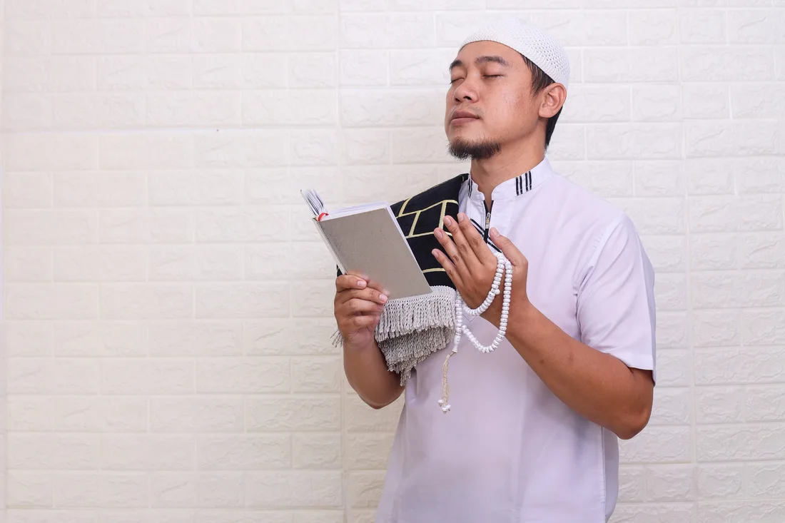 Pengajar Arabi Indonesia, ahli Al-Quran dan bahasa Arab yang berjiwa guru