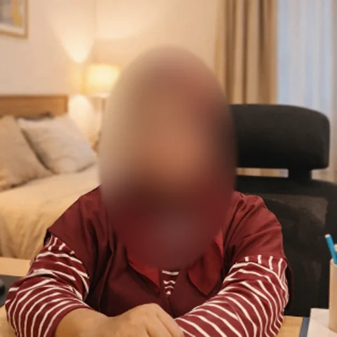 Foto Ustadzah Nurul L., pengajar Arabi