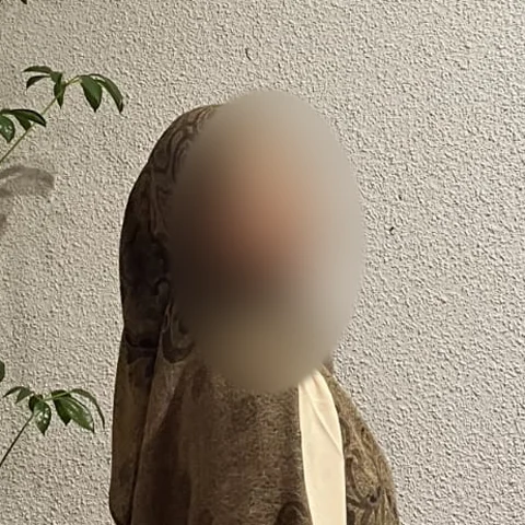 Foto Ustadzah Putri K., pengajar Arabi