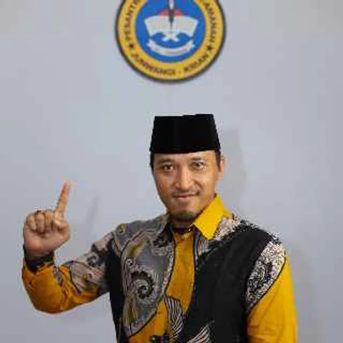 Foto Ustadz ZIA U., pengajar Arabi